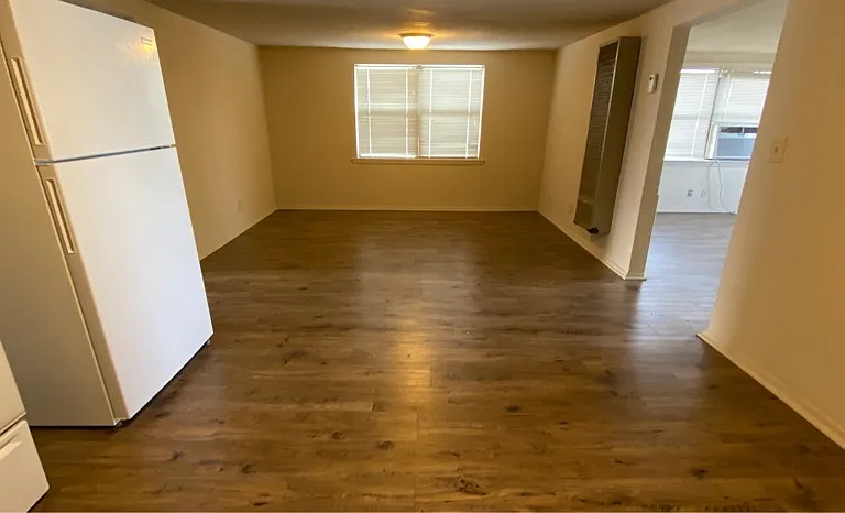 102 W Main St #2A — Photo 6