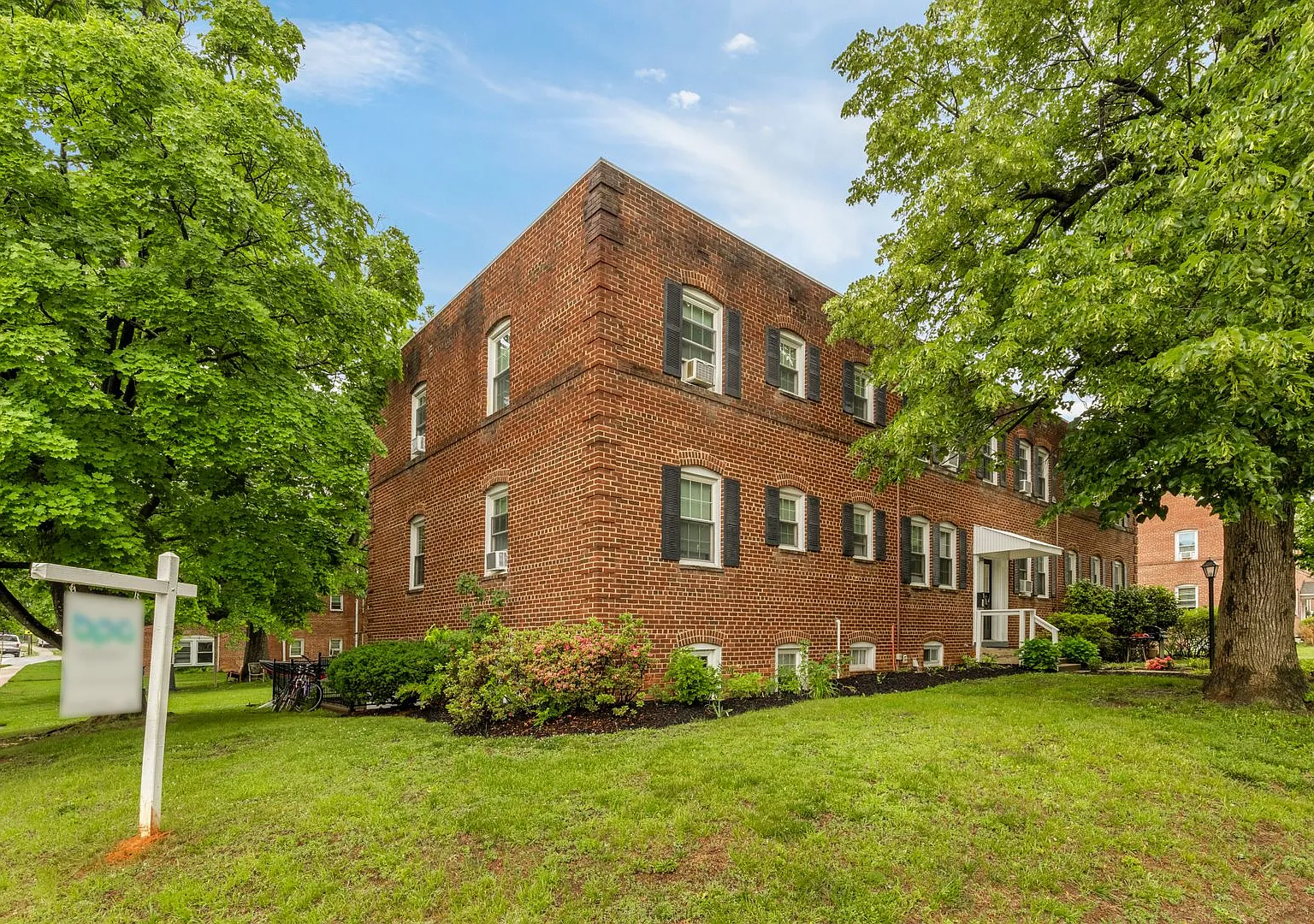 1100 N Kennebec St — Photo 3