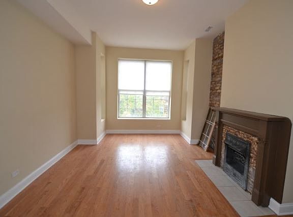 5th image of 1738 W Huron St Unit F-4