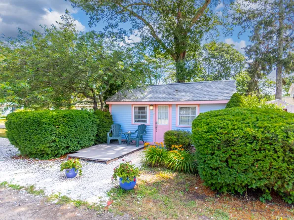9 Bells Neck Road APT 5, West Harwich, MA 02671