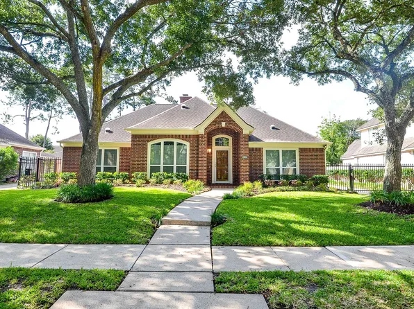15814 El Dorado Oaks Dr, Houston, TX 77059