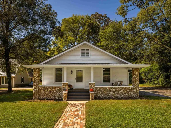 1920 Linden St, Leeds, AL 35094