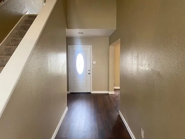 5906 Drenner Park Ln — Photo 4