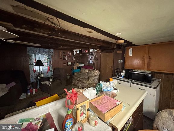 3rd image of 212 Benton Rd