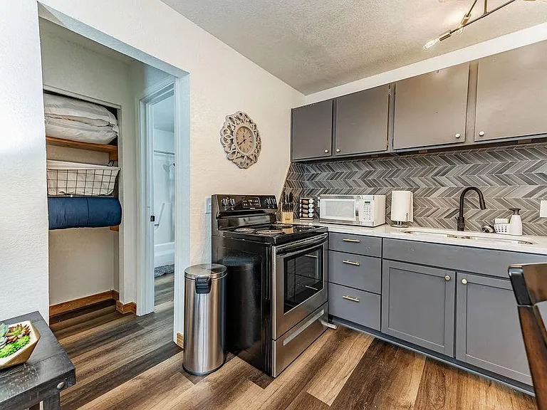 338 N Lorraine Ave #107 — Photo 9
