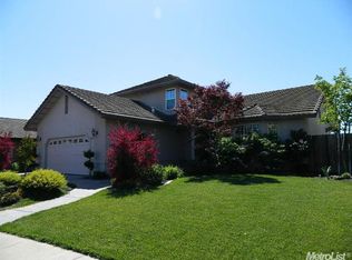 454 Yellowstone St, Woodbridge, CA 95258