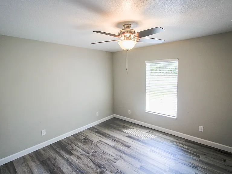 9184 N Peachtree Way — Photo 13