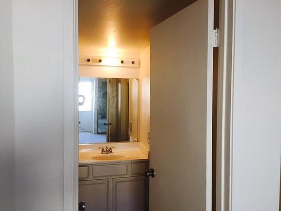 4th image of 3120 Kenland Dr