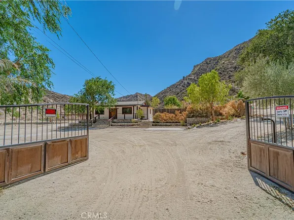 29701 Jackson St, Val Verde, CA 91384