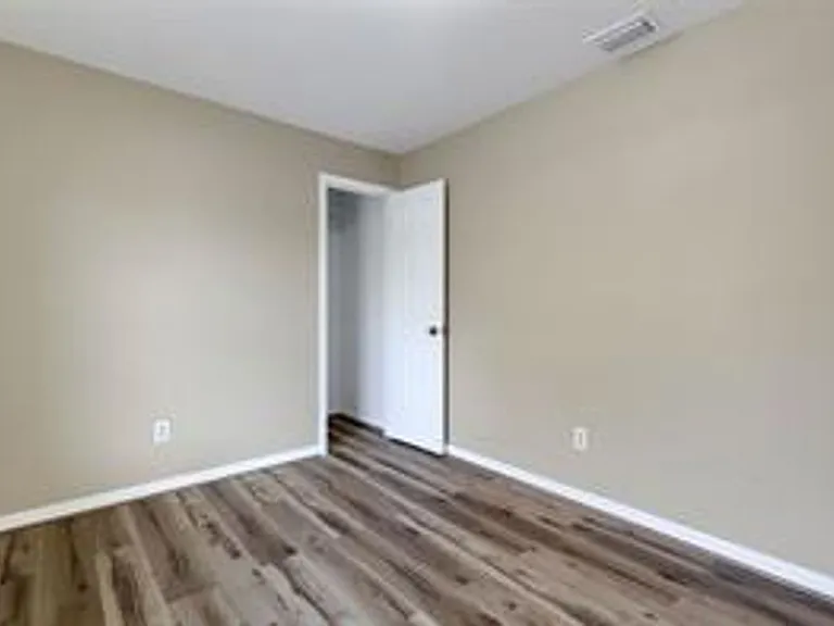 3100 W Reynolds St — Photo 24