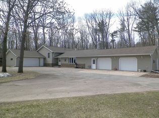 N2765 Timber Ln, Weyauwega, WI 54983