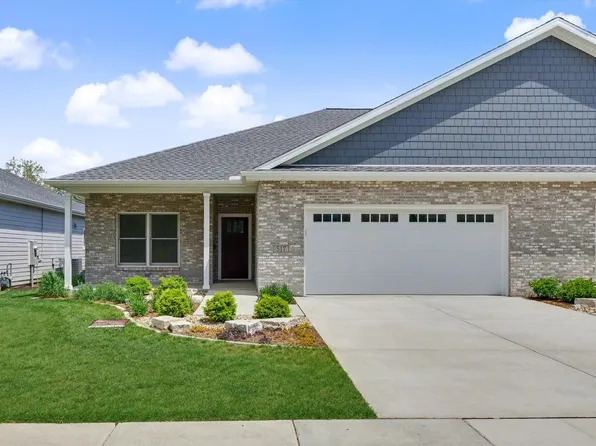 517 S 5th St, Fairbury, IL 61739