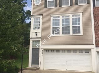 2536 Basin View Ln, Woodbridge, VA 22191