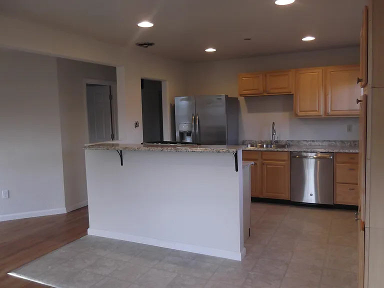 3837 Linda Vista Ln #101 — Photo 4
