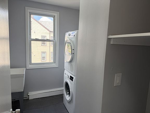 4th image of 105 23rd Ave Floor 2