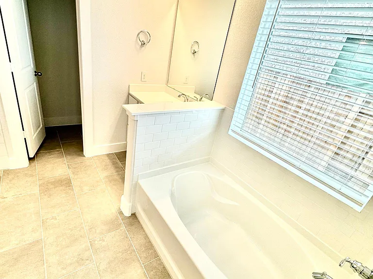 703 Durian Loop — Photo 16