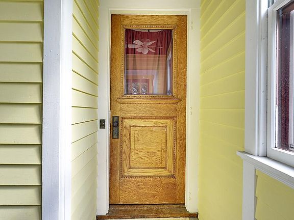 4th image of 2393 Bayless Pl