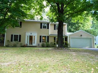 25 Little Spring Run, Fairport, NY 14450