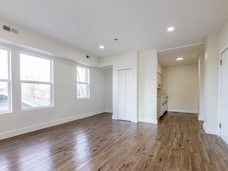 13476 Clifton Blvd #201 — Photo 1