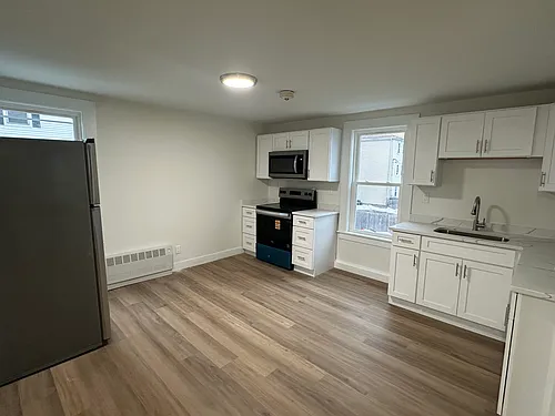 67 Bouvier Ave #2R Photo 1