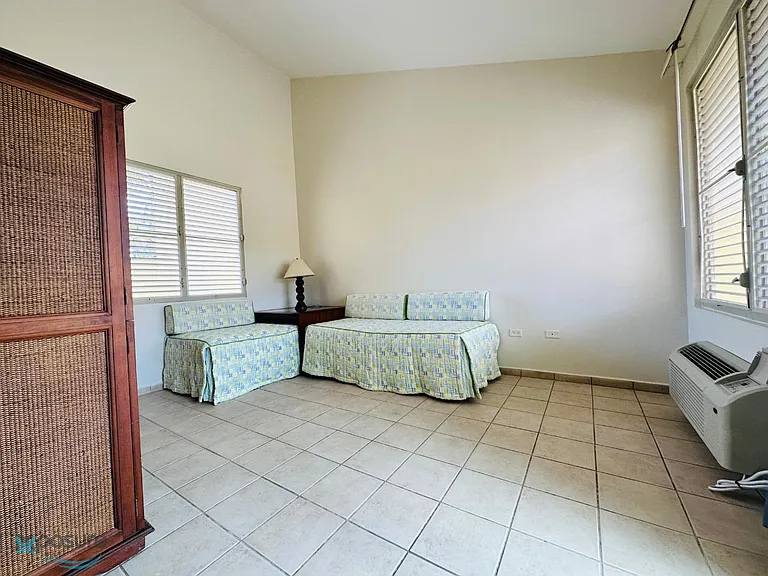 C4 Las Villas En Palmas II 225 Harbour Dr #4 — Photo 5