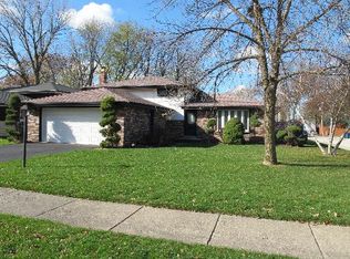 10624 S Highland Ave, Worth, IL 60482