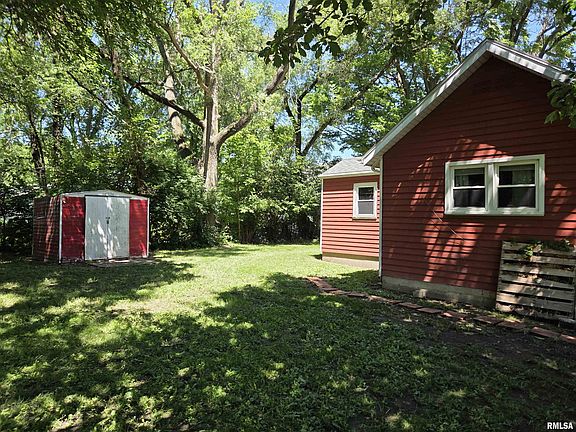 5th image of 308 S Bonham St