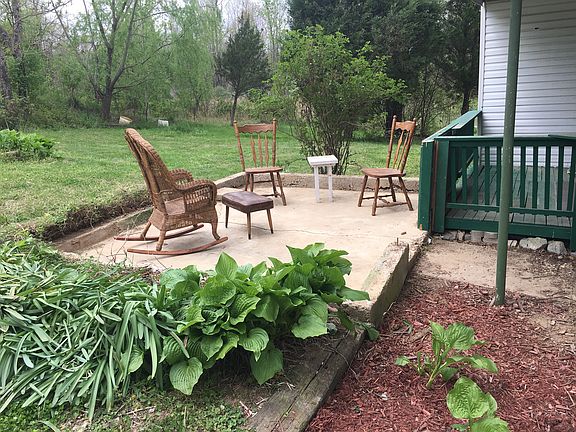 Main home porch & BBQ area