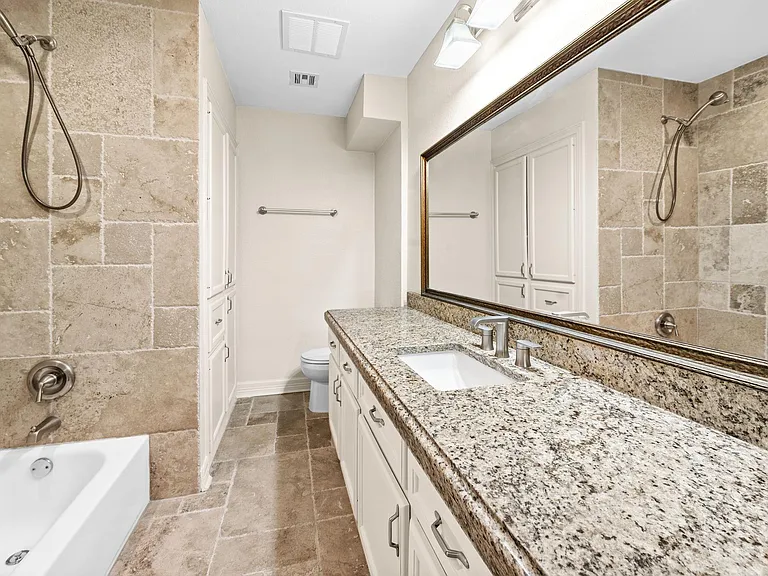 2227 Parana Dr — Photo 17