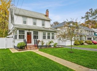 1003 Cottage Pl, Baldwin, NY 11510