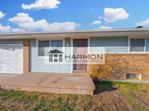 3153 S Pinecrest Ave, Wichita, KS 67210
