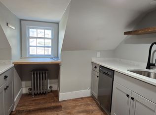 88 Pleasant St #B, Groton, MA 01450