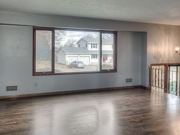 5th image of 6909 Ogden St