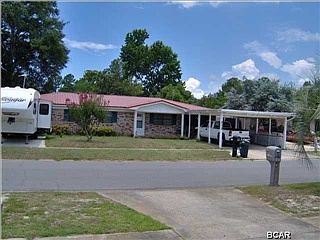 2nd image of 202 S Kimbrel Ave