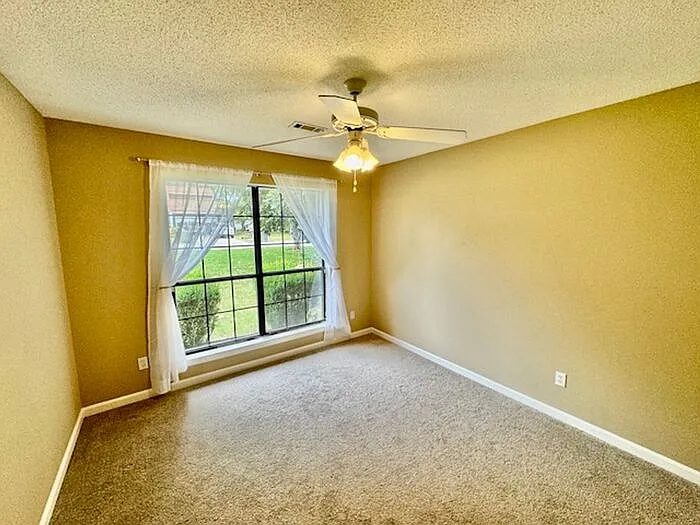 129 Telluride Dr — Photo 24