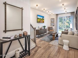 58 Edmund Way, Middletown, NJ 07748