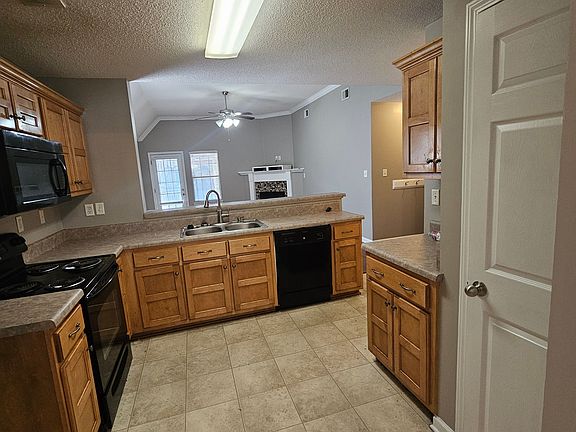 5th image of 7177 Crape Myrtle Dr
