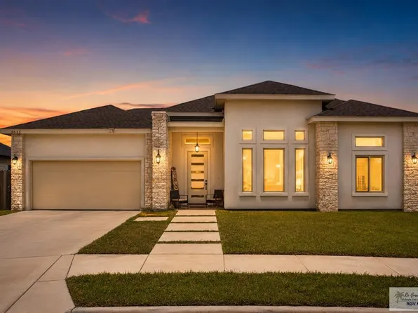 7033 Heliconia Dr, Brownsville, TX 78520