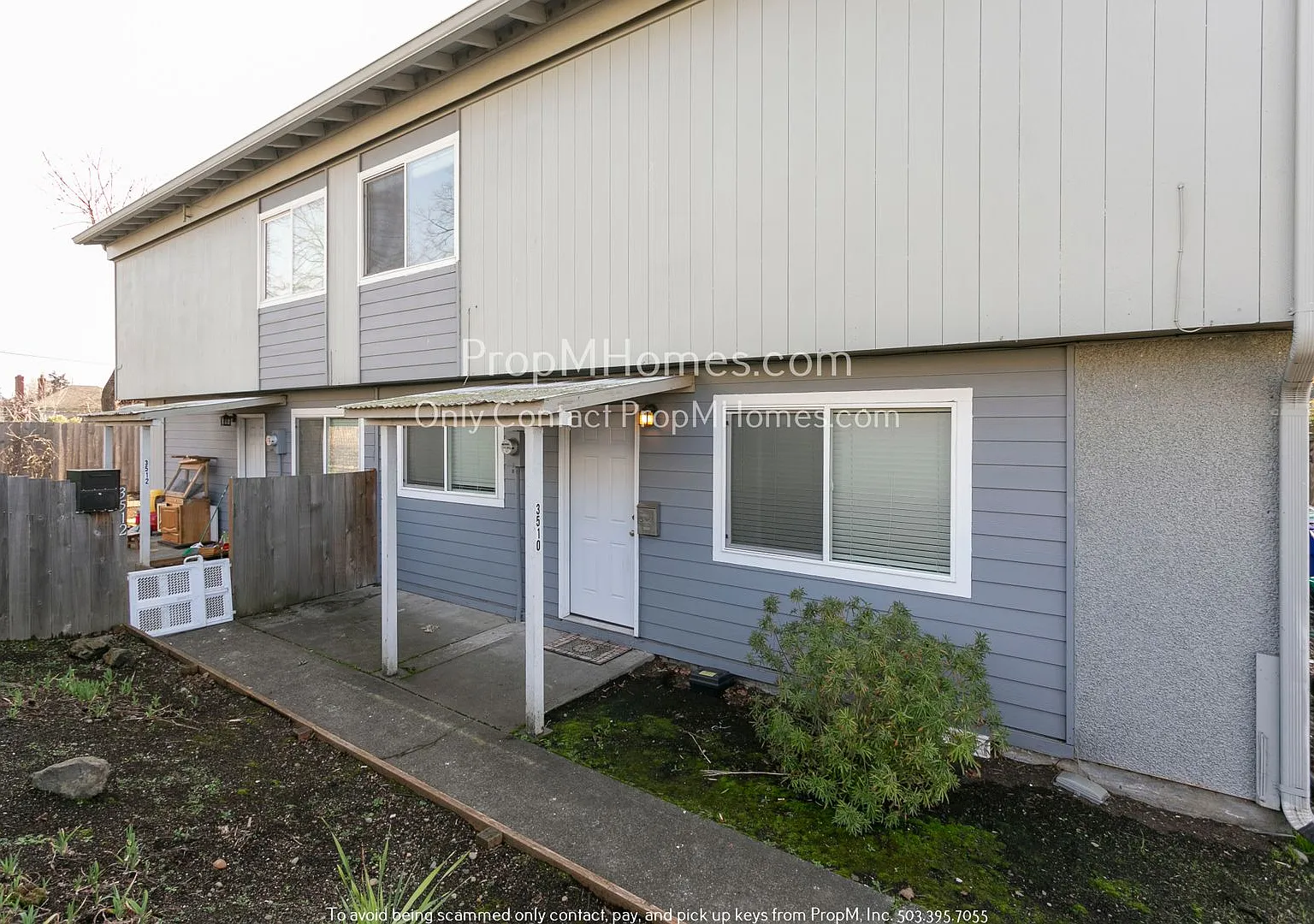 Charming 2 Bedroom Apartment In Foster-Powell! — Photo 1