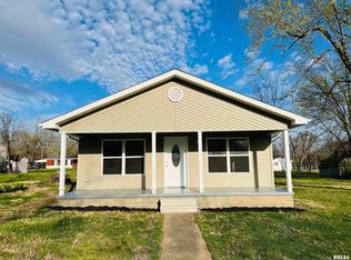 1202 Broadway St, Eldorado, IL 62930