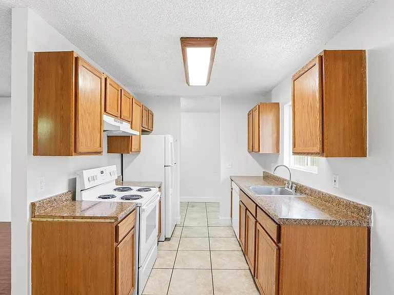 Timber Ridge Apartments — Photo 2