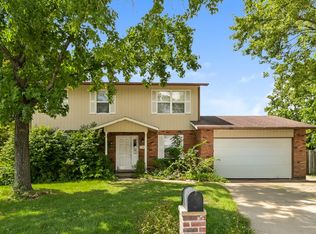 9 Fairgreen Ct, Saint Peters, MO 63376