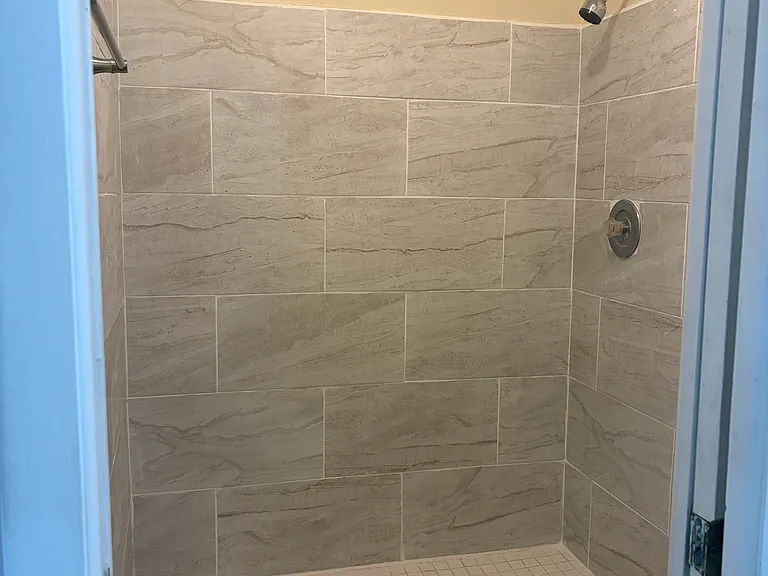 2470 Oak Park Way #2470 — Photo 17
