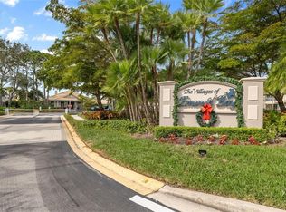 356 Emerald Bay Cir UNIT P7, Naples, FL 34110