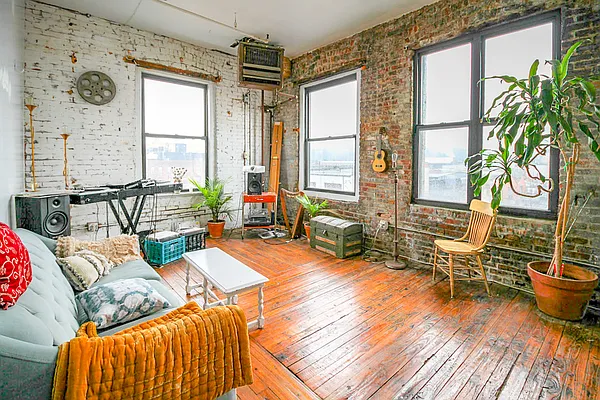 Rented by MySpaceNYC | media 18