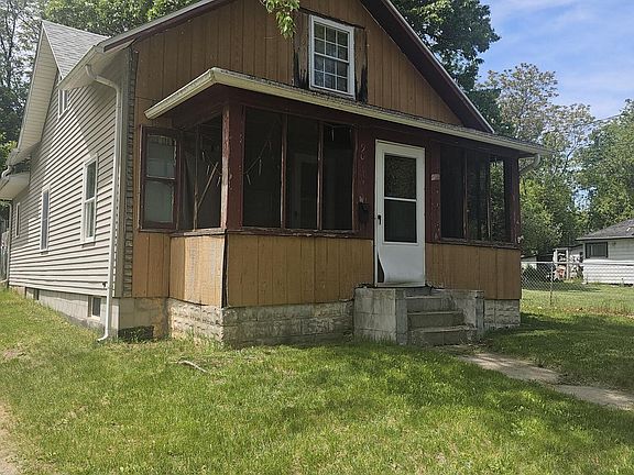 2nd image of 907 N Albion St