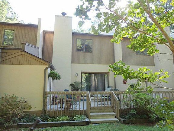 2nd image of 796C Salt Pond Cir