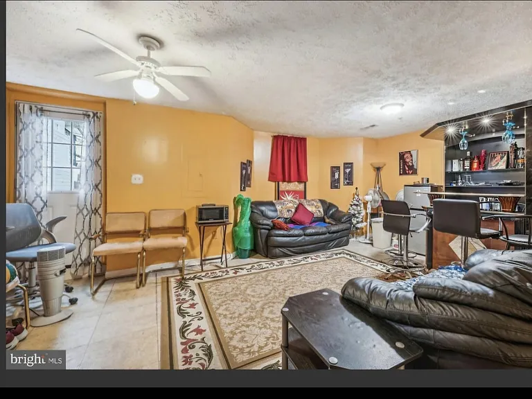 12829 Carousel Ct — Photo 1