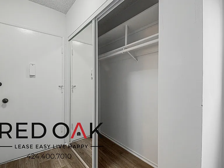 1539 N Alexandria Ave #303 — Photo 7