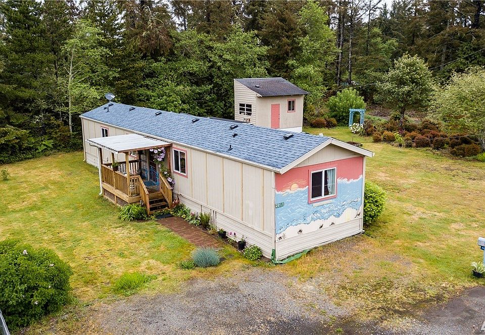 1st image of 2211 272nd St